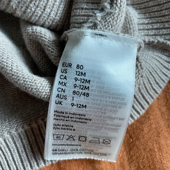 Bundle of H&M Sweater & Floral Dress 12M - Picture 5 of 10